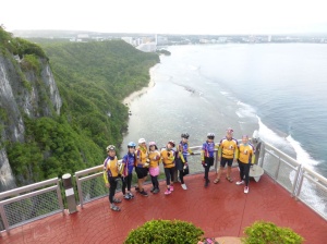 …嘻嘻，因為她”小七”歲！