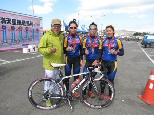 張勝凱教練和三子女:嘉家,家豪,婷婷