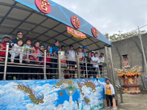 富岡自強號車廂福德宮 - 團照+領騎